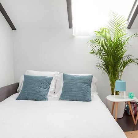 Modern Top Floor Loft At Malasana'S Heart Madri Exterior foto