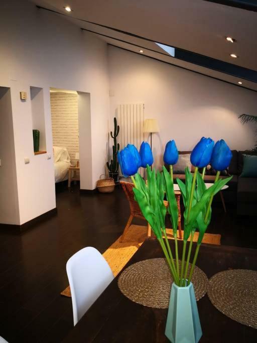 Modern Top Floor Loft At Malasana'S Heart Madri Exterior foto